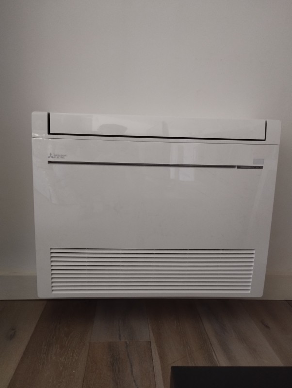 Unité intérieure console Mitsubishi chambre 2 Marseille proche Aubagne