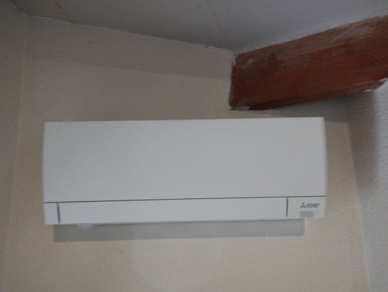 Installation clim multisplits dans Maison chez un particulier à Trets dans le cadre une réduction de consommation électrique
