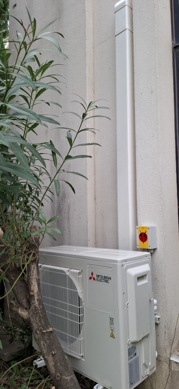 installation de climatisation industrielle climatisation pour le Magasin KIA et JEFCO