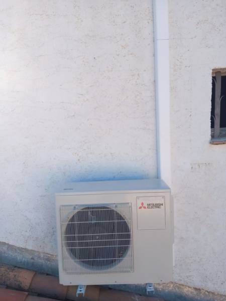 Installation climatisation console MITSUBISHI à Trets Bouches-du-Rhône